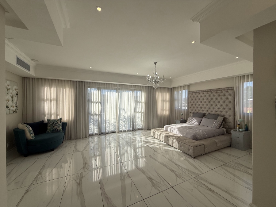 5 Bedroom Property for Sale in The Islands Estates North West